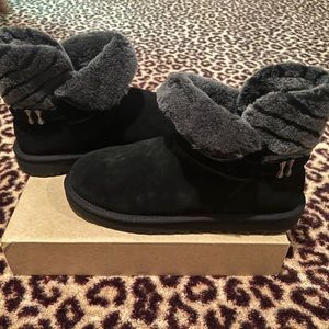 Ugg Adria Womens Boots Size 11 NIB